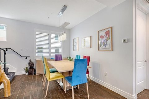 Touwnhouse à vendre à Sarasota, Floride: 2 chambres, 212.75 m2 № 1680455 - photo 23