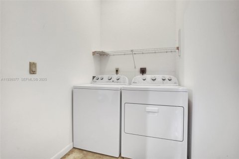 Touwnhouse à vendre à Boca Raton, Floride: 3 chambres, 123.1 m2 № 1994537 - photo 27