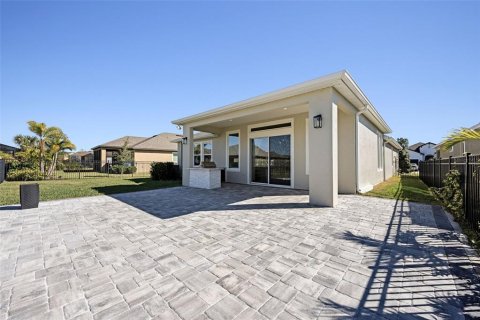 Купить виллу или дом в Аполло-Бич, Флорида 7 комнат, 206.24м2, № 1520256 - фото 28