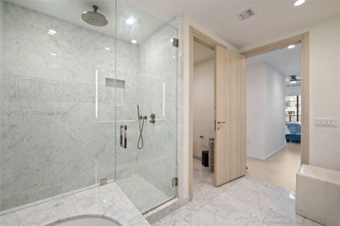 Купить кондоминиум в Майами, Флорида 3 спальни, 192.87м2, № 2071092 - фото 26