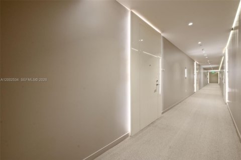 Купить кондоминиум в Майами, Флорида 3 спальни, 192.87м2, № 2071092 - фото 14