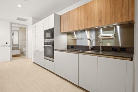 Купить кондоминиум в Майами, Флорида 3 спальни, 192.87м2, № 2071092 - фото 20