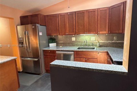 Casa en venta en Fort Lauderdale, Florida, 3 dormitorios, 105.91 m2 № 2049042 - foto 16