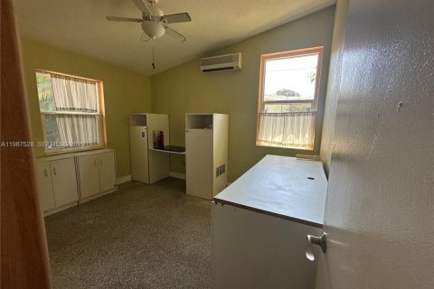 Casa en venta en Fort Lauderdale, Florida, 3 dormitorios, 105.91 m2 № 2049042 - foto 11