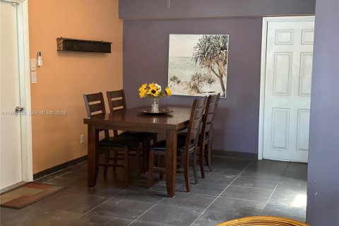 Casa en venta en Fort Lauderdale, Florida, 3 dormitorios, 105.91 m2 № 2049042 - foto 7