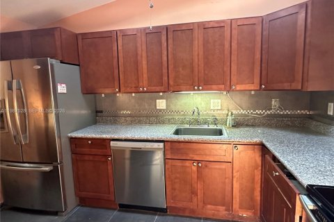 Casa en venta en Fort Lauderdale, Florida, 3 dormitorios, 105.91 m2 № 2049042 - foto 15