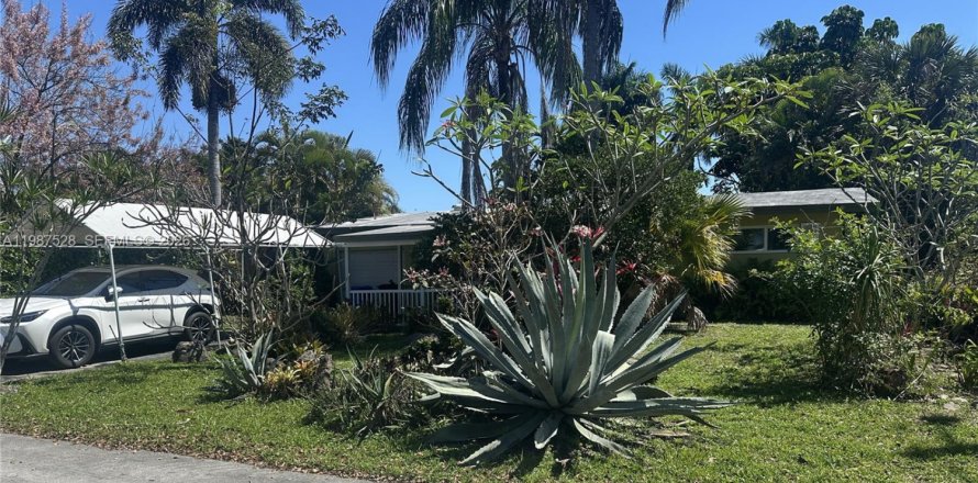 Casa en Fort Lauderdale, Florida 3 dormitorios, 105.91 m2 № 2049042