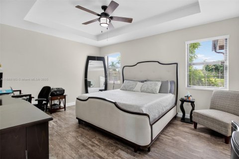 Снять в аренду виллу или дом в Хомстед, Флорида 4 спальни, 210.61м2, № 1942394 - фото 14