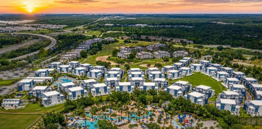 Condo in Four Corners, Florida, 4 bedrooms  № 2207321
