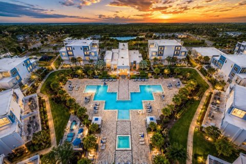 Condo in Four Corners, Florida, 4 bedrooms  № 2207321 - photo 3