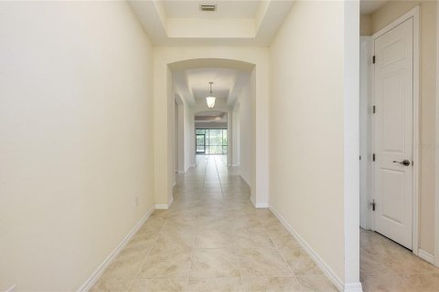 House in Venice, Florida 4 bedrooms, 225.01 sq.m. № 2356503 - photo 13