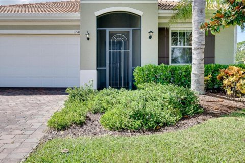 House in Venice, Florida 4 bedrooms, 225.01 sq.m. № 2356503 - photo 10