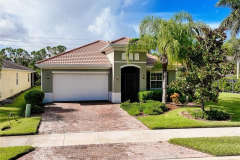 House in Venice, Florida 4 bedrooms, 225.01 sq.m. № 2356503 - photo 8