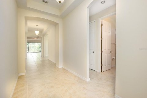 House in Venice, Florida 4 bedrooms, 225.01 sq.m. № 2356503 - photo 14