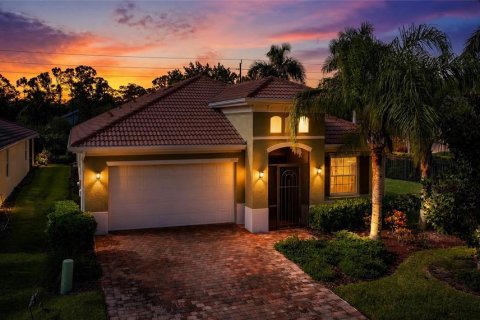 House in Venice, Florida 4 bedrooms, 225.01 sq.m. № 2356503 - photo 11