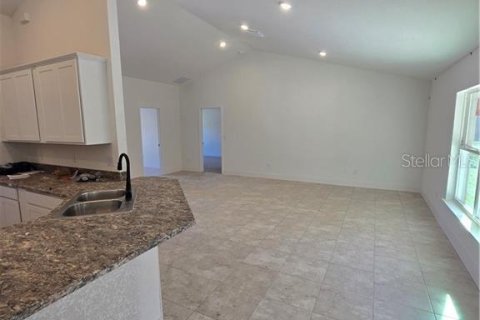 House in Inverness, Florida 3 bedrooms, 172.8 sq.m. № 2394098 - photo 11