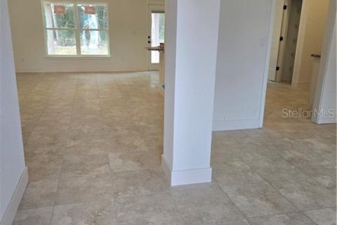 House in Inverness, Florida 3 bedrooms, 172.8 sq.m. № 2394098 - photo 4