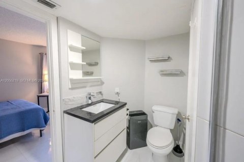 Copropriété à louer à Plantation, Floride: 3 chambres, 102.19 m2 № 2245937 - photo 23