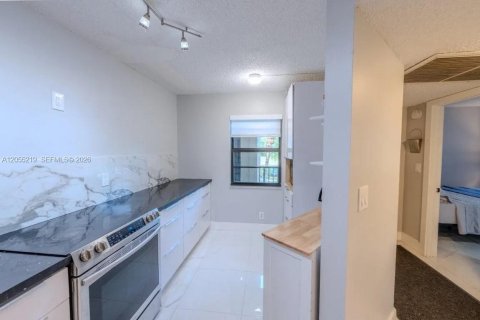 Copropriété à louer à Plantation, Floride: 3 chambres, 102.19 m2 № 2245937 - photo 8