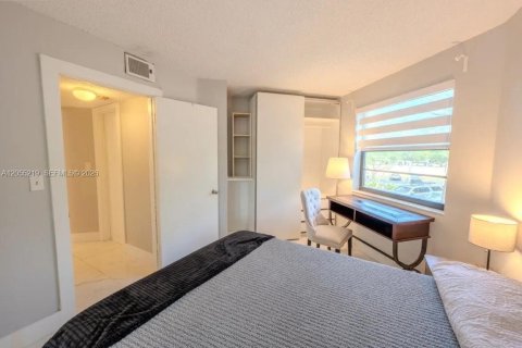 Copropriété à louer à Plantation, Floride: 3 chambres, 102.19 m2 № 2245937 - photo 17