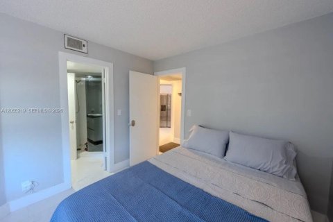 Copropriété à louer à Plantation, Floride: 3 chambres, 102.19 m2 № 2245937 - photo 22