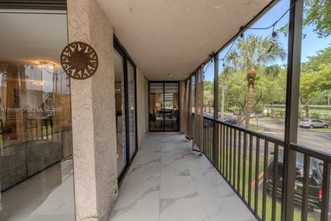 Copropriété à louer à Plantation, Floride: 3 chambres, 102.19 m2 № 2245937 - photo 27