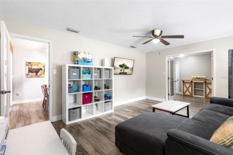Casa en venta en Land O' Lakes, Florida, 3 dormitorios, 173.54 m2 № 1845213 - foto 14