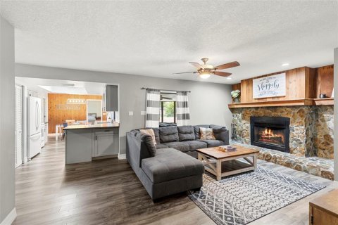 Casa en venta en Land O' Lakes, Florida, 3 dormitorios, 173.54 m2 № 1845213 - foto 8
