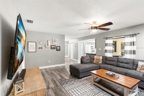Casa en venta en Land O' Lakes, Florida, 3 dormitorios, 173.54 m2 № 1845213 - foto 7