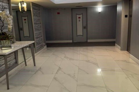 Condominio en alquiler en Miami Beach, Florida, 2 dormitorios, 116.87 m2 № 2009105 - foto 29