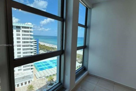 Condominio en alquiler en Miami Beach, Florida, 2 dormitorios, 116.87 m2 № 2009105 - foto 23