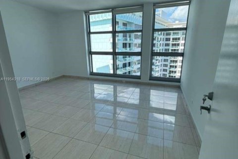 Condominio en alquiler en Miami Beach, Florida, 2 dormitorios, 116.87 m2 № 2009105 - foto 17