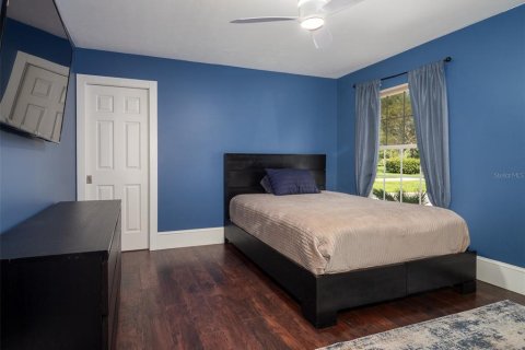House in Gainesville, Florida 4 bedrooms, 286.98 sq.m. № 2418670 - photo 24