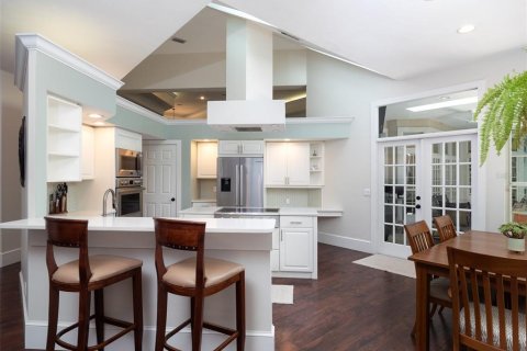 House in Gainesville, Florida 4 bedrooms, 286.98 sq.m. № 2418670 - photo 3