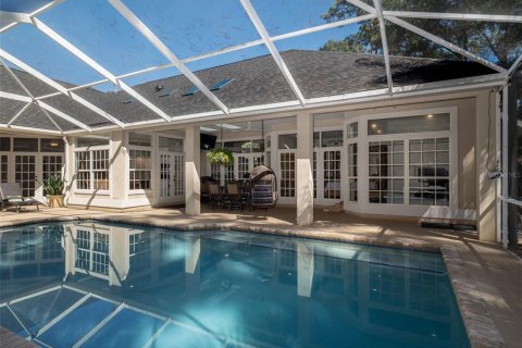 House in Gainesville, Florida 4 bedrooms, 286.98 sq.m. № 2418670 - photo 4
