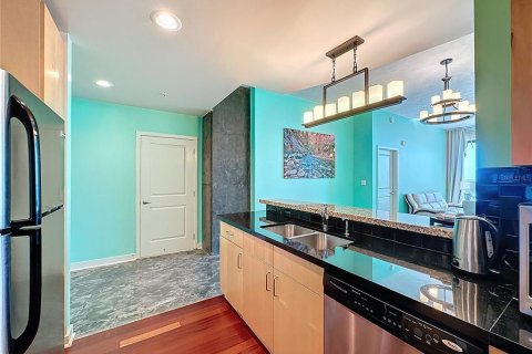 Condo in Orlando, Florida, 2 bedrooms  № 1882831 - photo 10