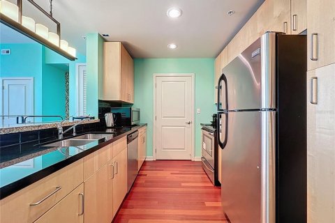 Condo in Orlando, Florida, 2 bedrooms  № 1882831 - photo 9