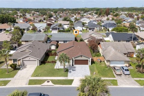 Casa en venta en Kissimmee, Florida, 3 dormitorios, 123.56 m2 № 2205967 - foto 5