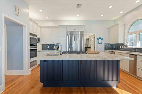 House in Palmetto, Florida 4 bedrooms, 369.1 sq.m. № 2136103 - photo 18