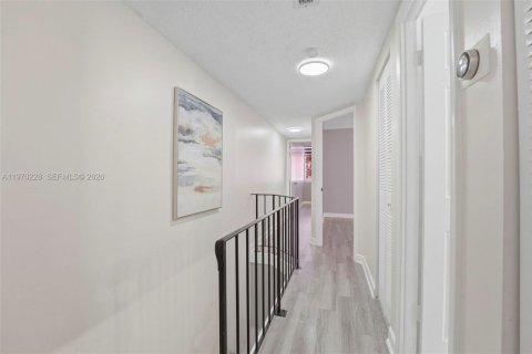 Adosado en alquiler en Hialeah, Florida, 3 dormitorios, 121.14 m2 № 2031037 - foto 15