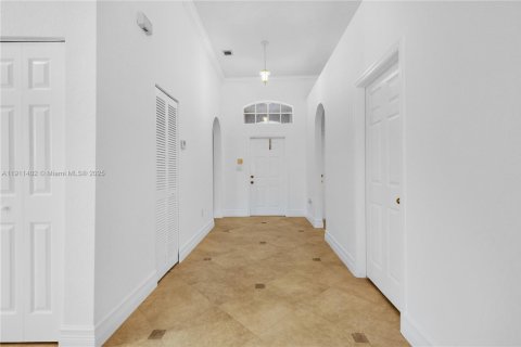 Villa ou maison à louer à Doral, Floride: 3 chambres, 170.48 m2 № 1969199 - photo 4