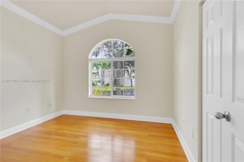 Villa ou maison à louer à Doral, Floride: 3 chambres, 170.48 m2 № 1969199 - photo 7