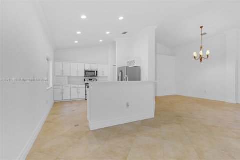 Villa ou maison à louer à Doral, Floride: 3 chambres, 170.48 m2 № 1969199 - photo 22