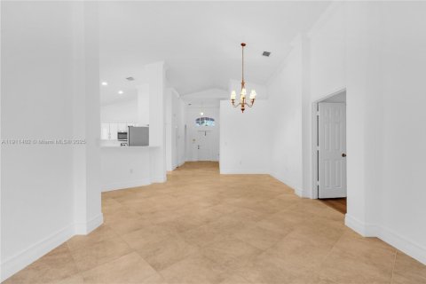 Villa ou maison à louer à Doral, Floride: 3 chambres, 170.48 m2 № 1969199 - photo 20