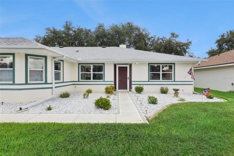 House in Leesburg, Florida 2 bedrooms, 201.23 sq.m. № 2227342 - photo 4