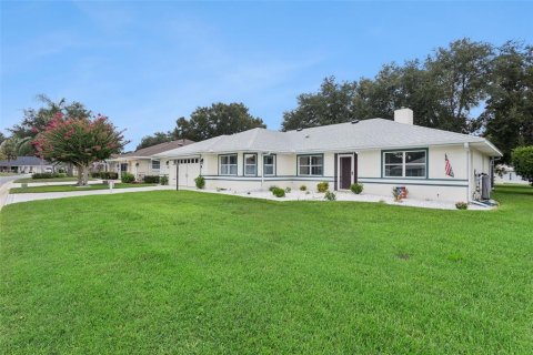 House in Leesburg, Florida 2 bedrooms, 201.23 sq.m. № 2227342 - photo 2