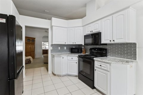House in Leesburg, Florida 2 bedrooms, 201.23 sq.m. № 2227342 - photo 19