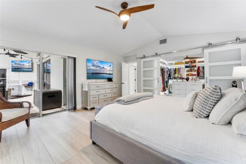 Купить виллу или дом в Плантация, Флорида 5 спален, 260.78м2, № 1991056 - фото 18