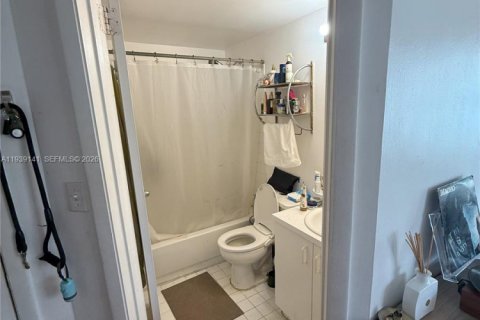 Copropriété à louer à Miami Beach, Floride: 1 chambre, 41.34 m2 № 1997539 - photo 5