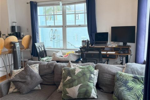Copropriété à louer à Miami Beach, Floride: 1 chambre, 41.34 m2 № 1997539 - photo 7